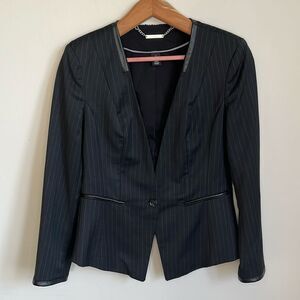 White House Black Market Black Blazer Women’s Size 4